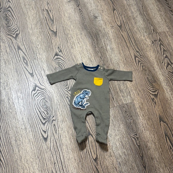 Baby boy clothes bundle Size 0-3 Months - Picture 10 of 16